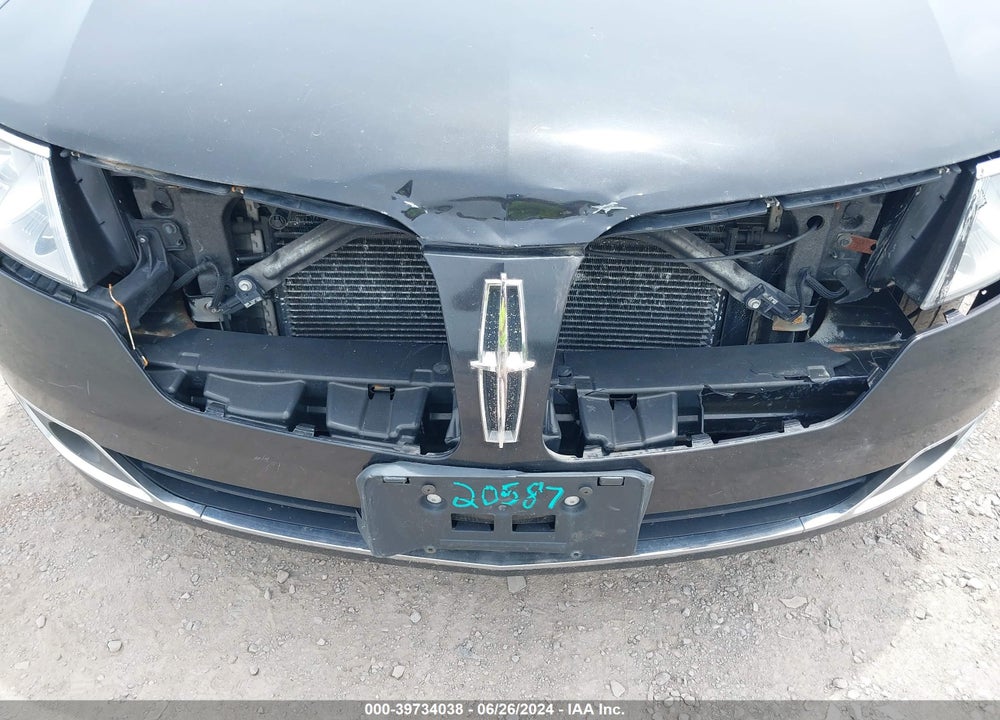 2011 LINCOLN MKZ VIN: 3LNHL2GC8BR752498