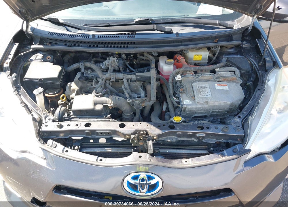 2013 TOYOTA PRIUS C ONE VIN: JTDKDTB32D1555313