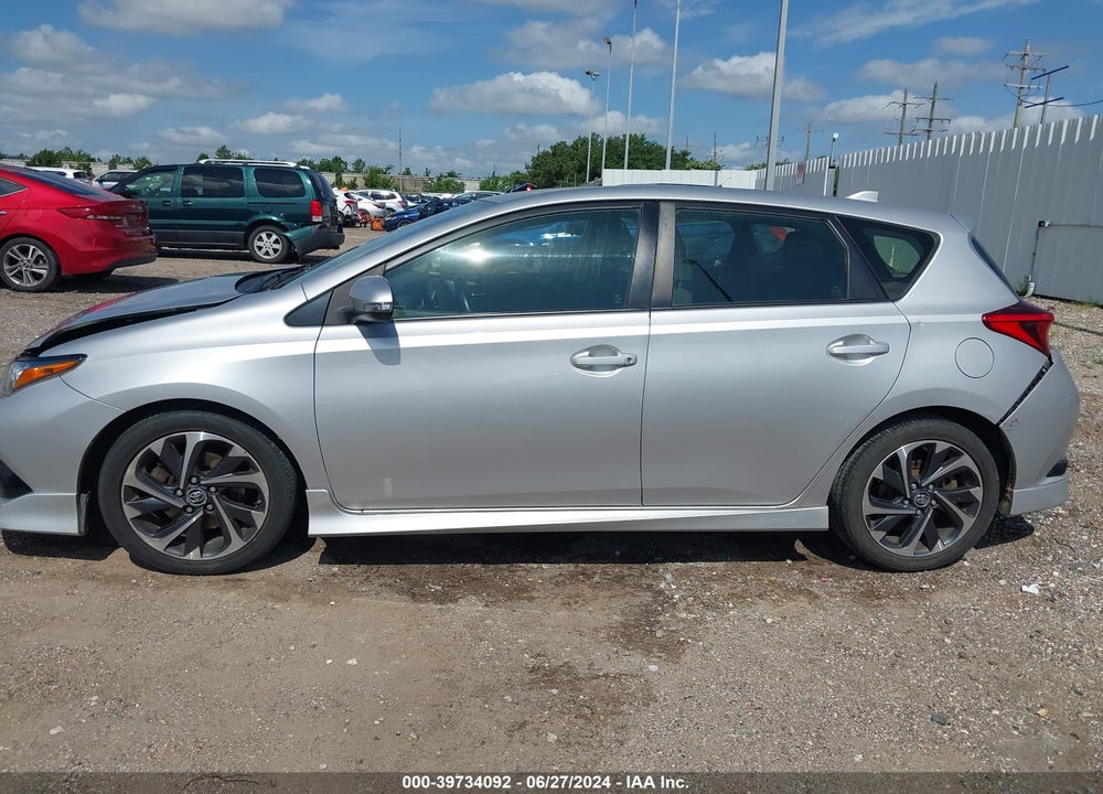 2018 TOYOTA COROLLA IM VIN: JTNKARJE7JJ570640