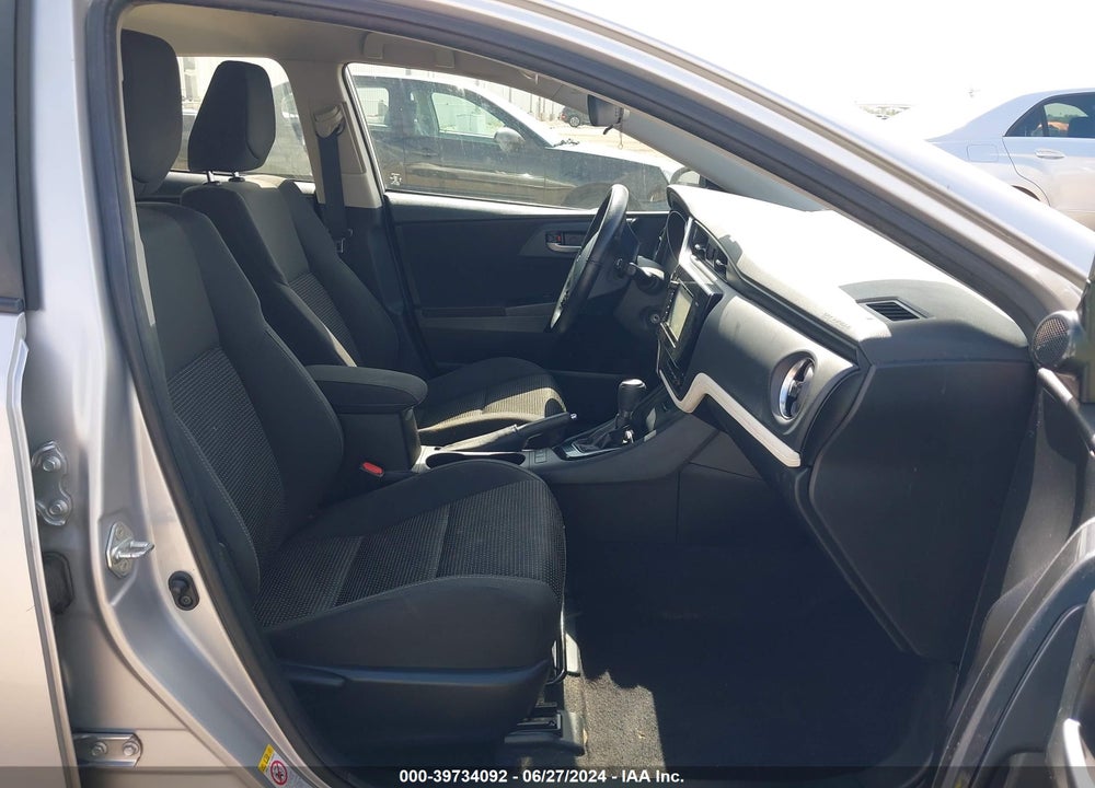 2018 TOYOTA COROLLA IM VIN: JTNKARJE7JJ570640