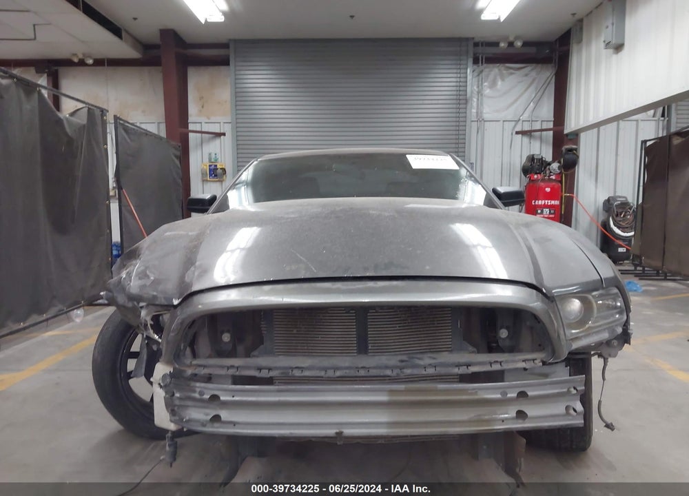 2014 FORD MUSTANG V6 VIN: 1ZVBP8AM5E5239605