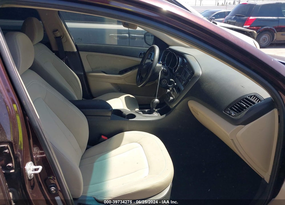 2011 KIA OPTIMA LX VIN: KNAGM4A74B5109604