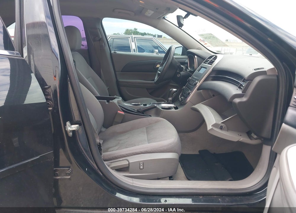 2015 CHEVROLET MALIBU LS VIN: 1G11B5SL2FF232455