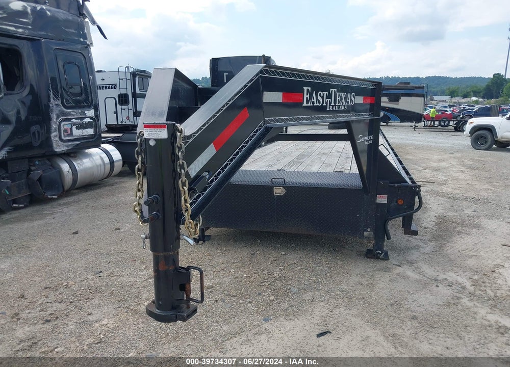 2023 EAST TEXAS 40' GOOSENECK TRAILER VIN: 58SGF4027PE037937