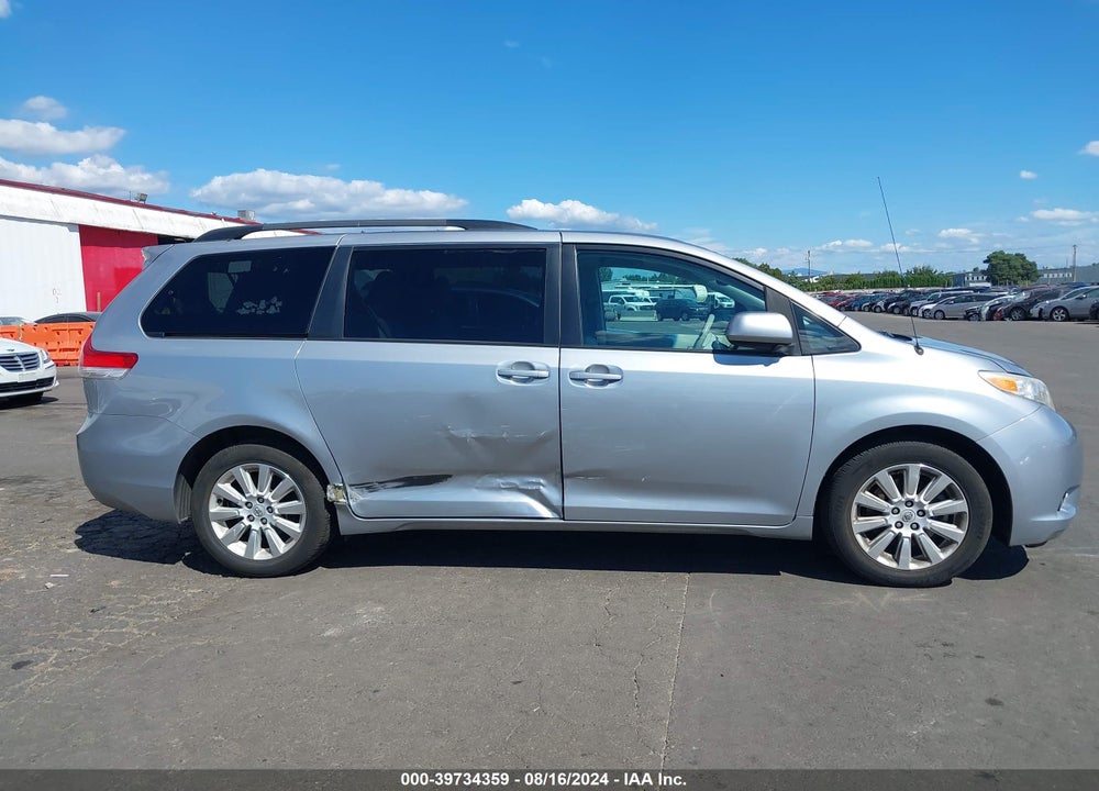 2013 TOYOTA SIENNA XLE 7 PASSENGER VIN: 5TDDK3DC4DS065180