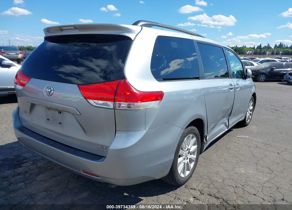 2013 TOYOTA SIENNA XLE 7 PASSENGER VIN: 5TDDK3DC4DS065180