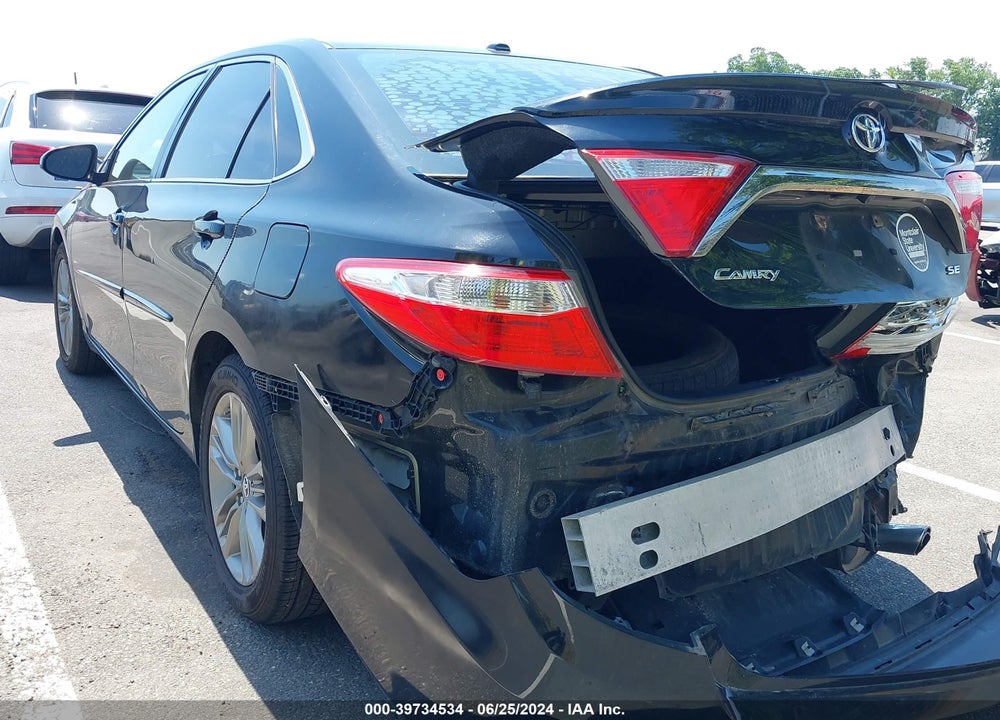 2015 TOYOTA CAMRY SE VIN: 4T1BF1FK6FU111123