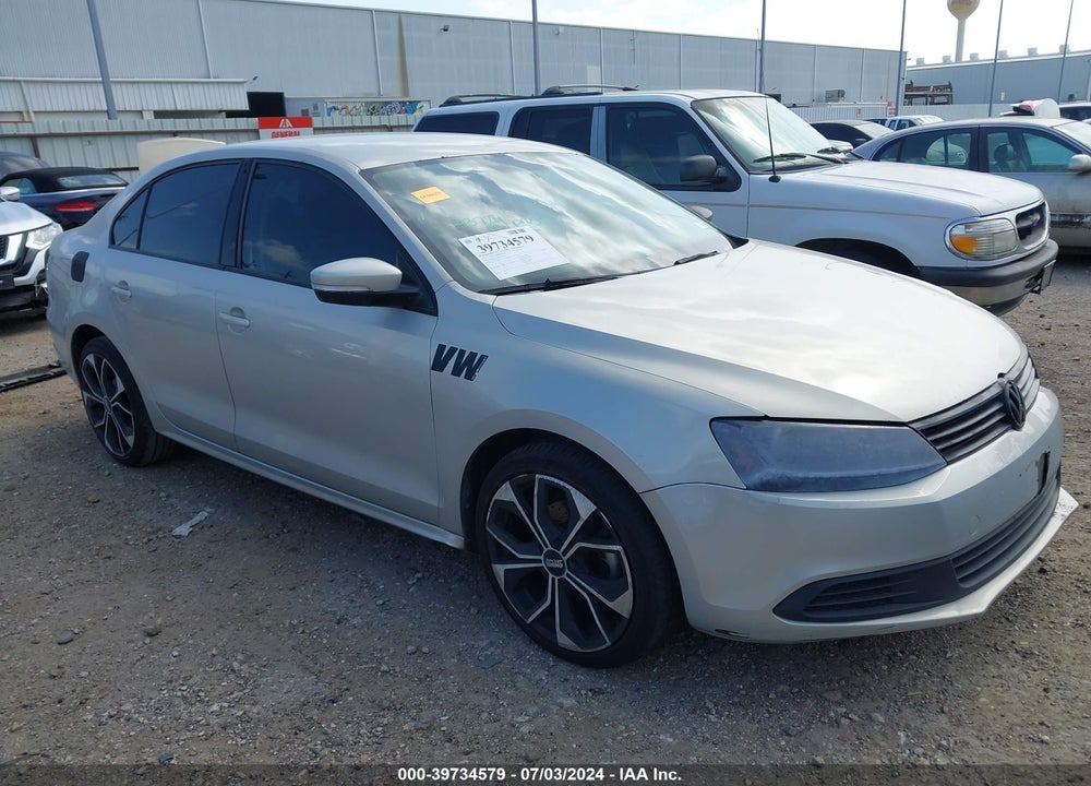 2011 VOLKSWAGEN JETTA 2.5L SE VIN: 3VWDX7AJ1BM342275