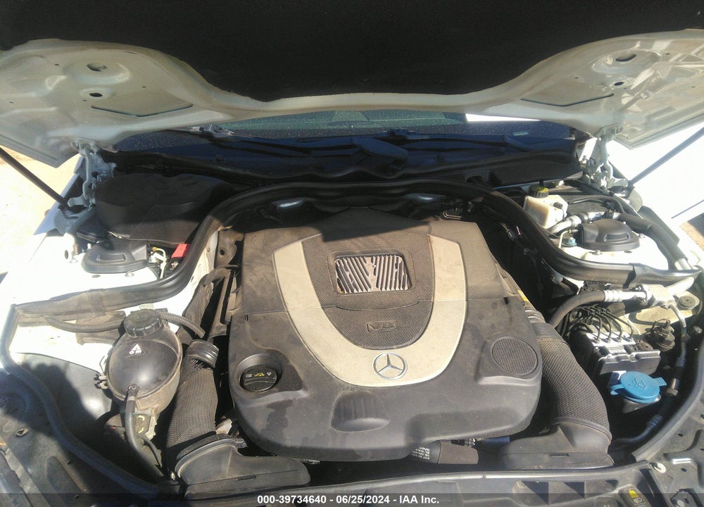 2011 MERCEDES-BENZ E 550 4MATIC VIN: WDDHF9AB4BA506648