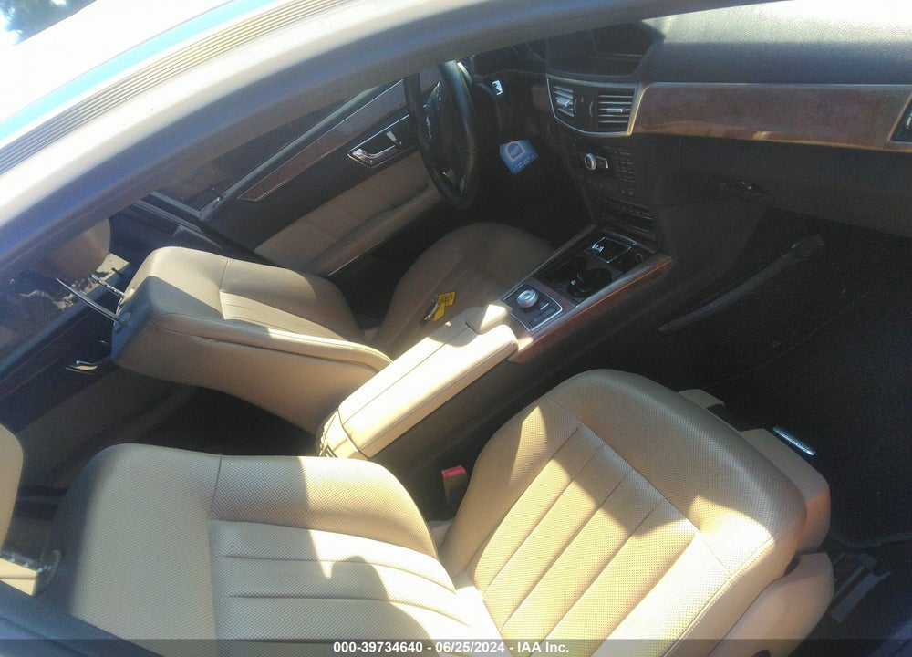 2011 MERCEDES-BENZ E 550 4MATIC VIN: WDDHF9AB4BA506648