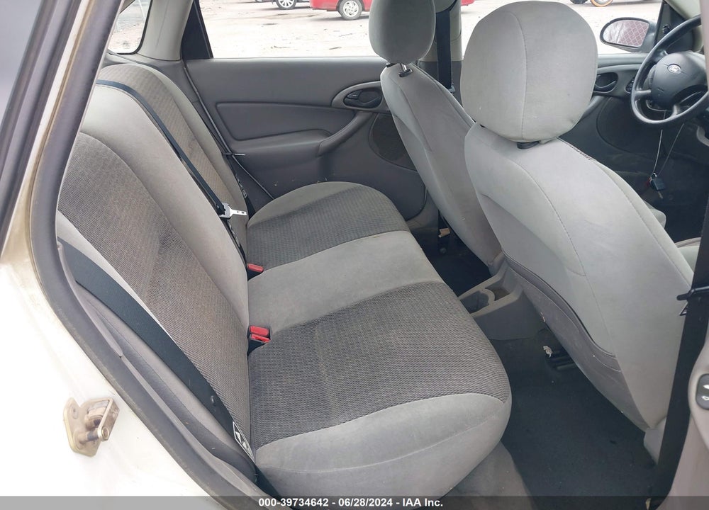 2003 FORD FOCUS SE VIN: 1FAFP343X3W337875