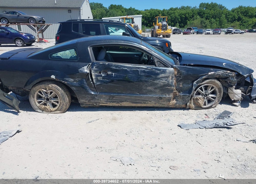 2008 FORD MUSTANG V6 DELUXE/V6 PREMIUM VIN: 1ZVHT80N885119477