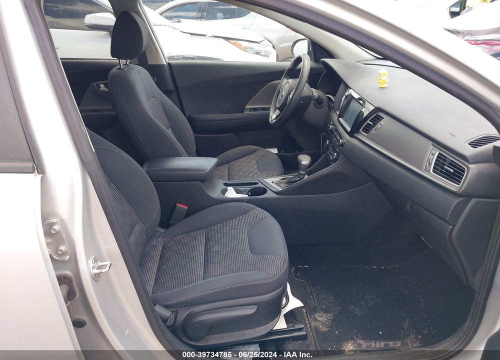 2018 KIA NIRO LX VIN: KNDCB3LC8J5209943