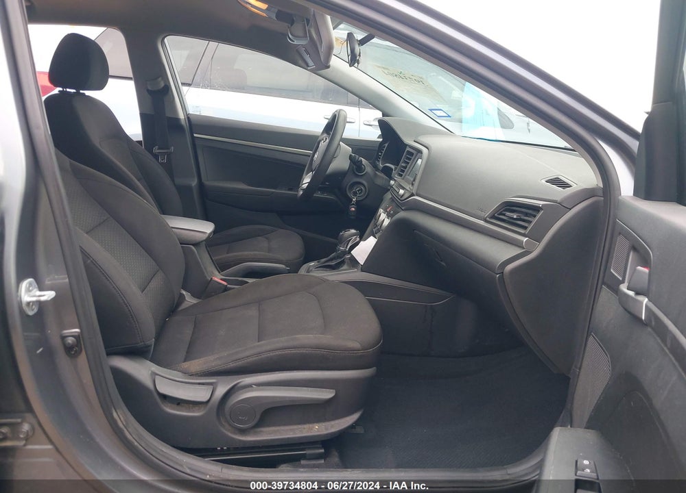 2019 HYUNDAI ELANTRA SE VIN: 5NPD74LF1KH463341