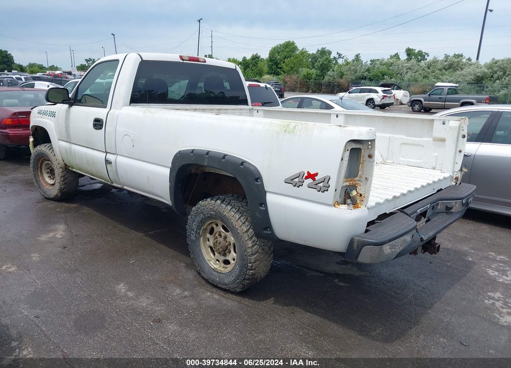 2006 GMC SIERRA 2500HD VIN: 1GTHK24U96E129792