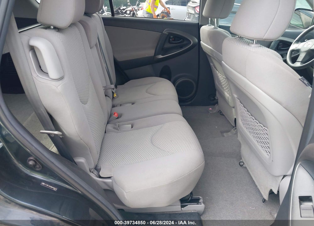 2011 TOYOTA RAV4 VIN: 2T3BF4DV8BW168018