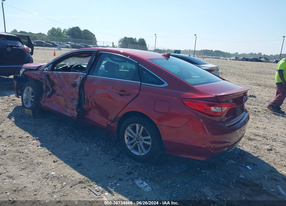 2015 HYUNDAI SONATA SE VIN: 5NPE24AF9FH219304