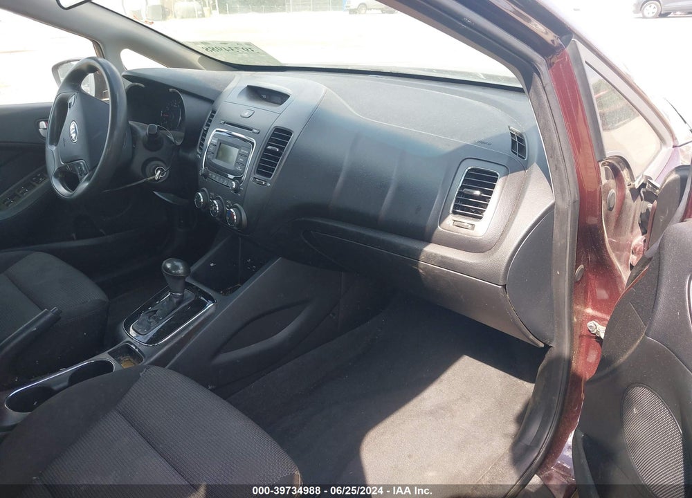2017 KIA FORTE VIN: 3KPFK4A70HE099185