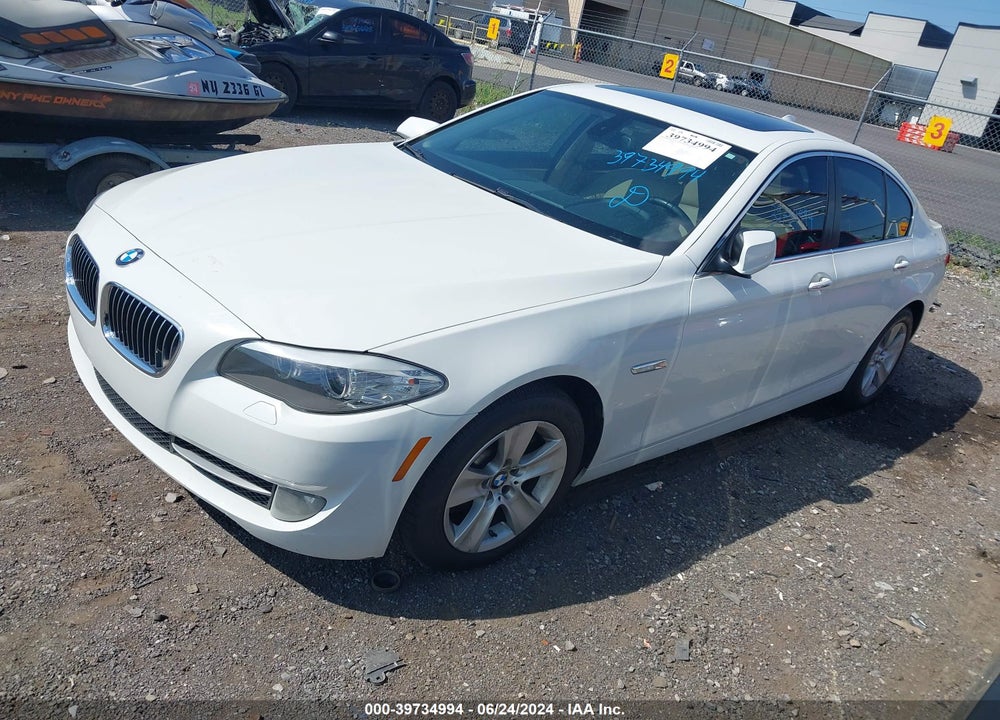 2011 BMW 528I VIN: WBAFR1C51BC736957