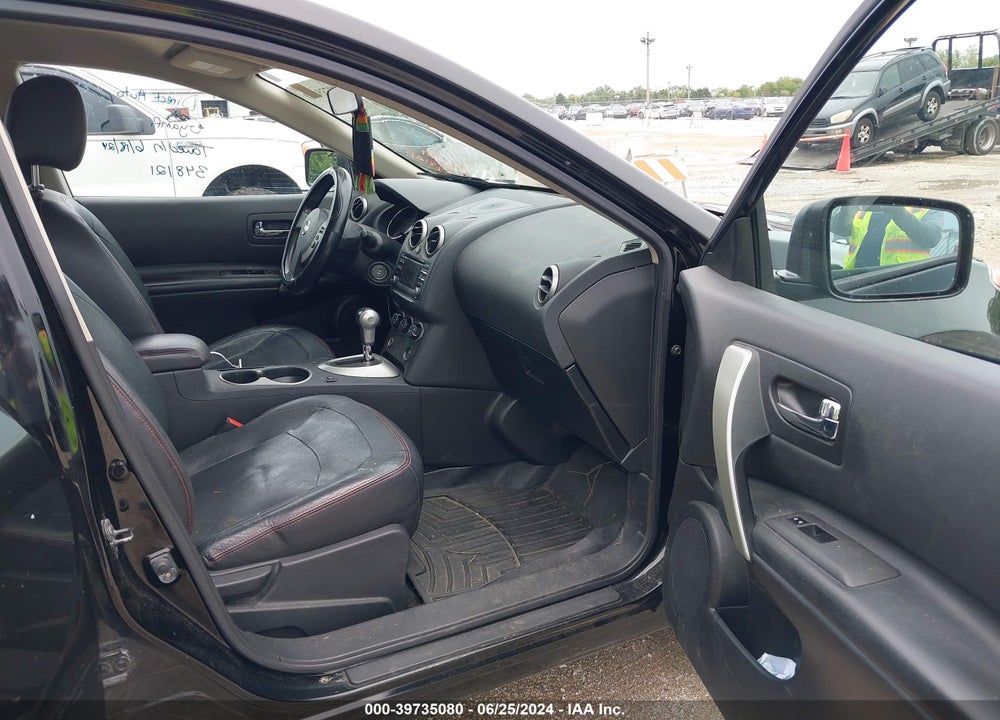 2013 NISSAN ROGUE S VIN: JN8AS5MT0DW528628