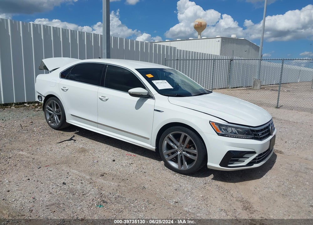 2017 VOLKSWAGEN PASSAT 1.8T R-LINE VIN: 1VWDT7A30HC081423