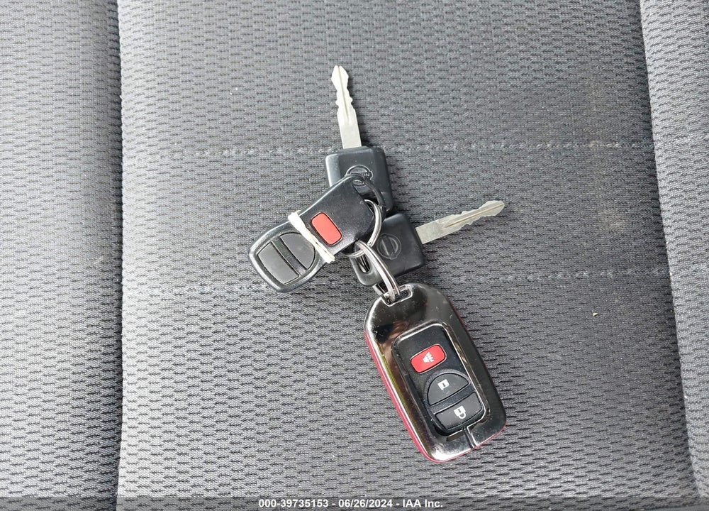 2004 NISSAN FRONTIER XE VIN: 1N6DD26T94C418044