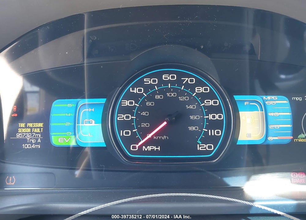 2010 FORD FUSION HYBRID VIN: 3FADP0L37AR185500