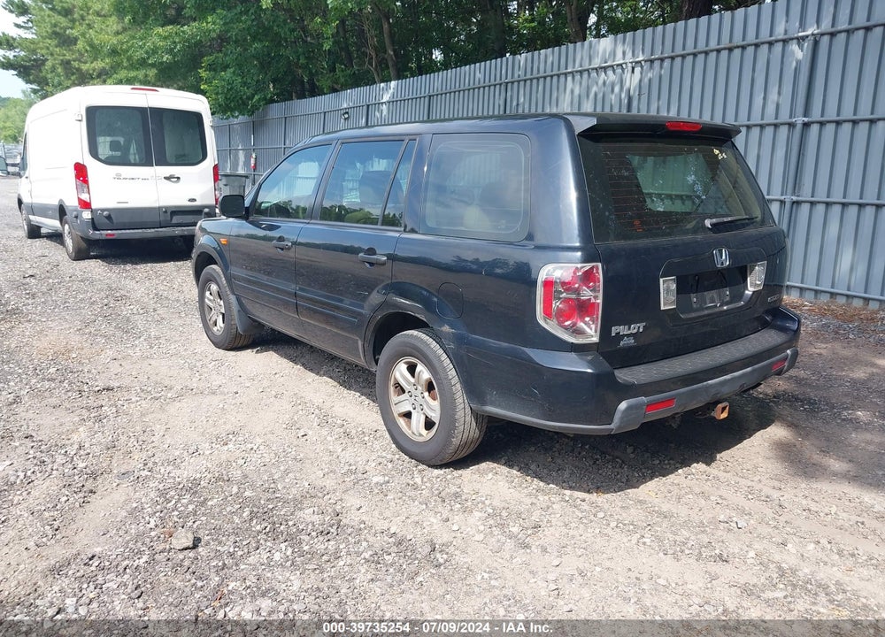 2006 HONDA PILOT LX VIN: 2HKYF18106H548810