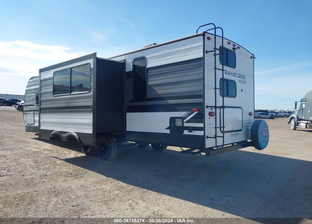 2022 GRAN RV VIN: 573TT3324NDD01403
