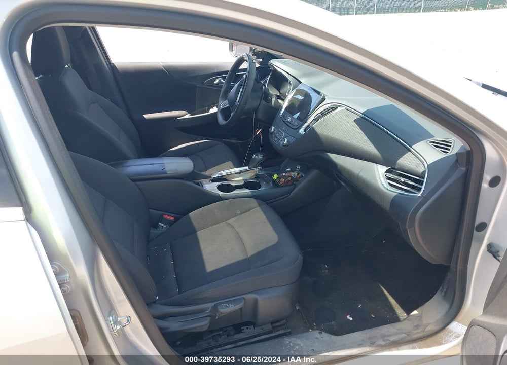 2018 CHEVROLET MALIBU LT VIN: 1G1ZD5ST5JF145817