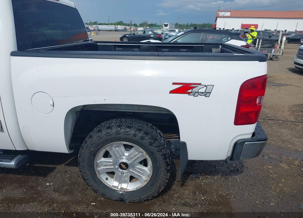 2010 CHEVROLET SILVERADO 1500 LT VIN: 3GCRKSE30AG221241
