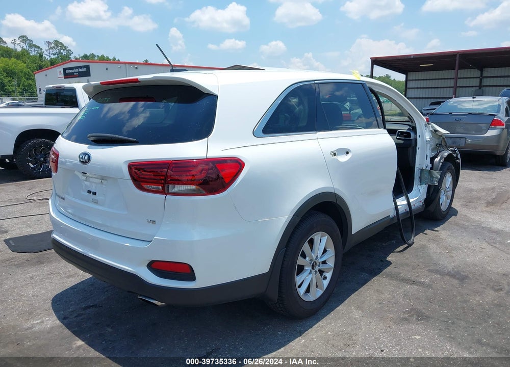 2019 KIA SORENTO 3.3L LX VIN: 5XYPG4A54KG497594