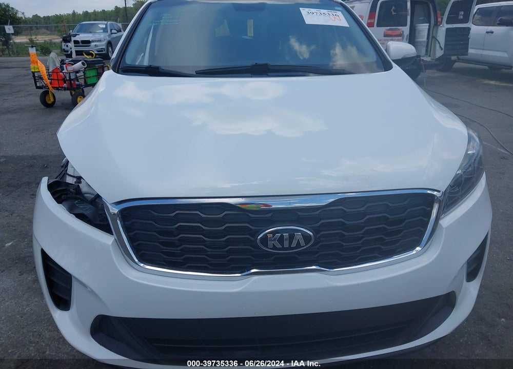2019 KIA SORENTO 3.3L LX VIN: 5XYPG4A54KG497594