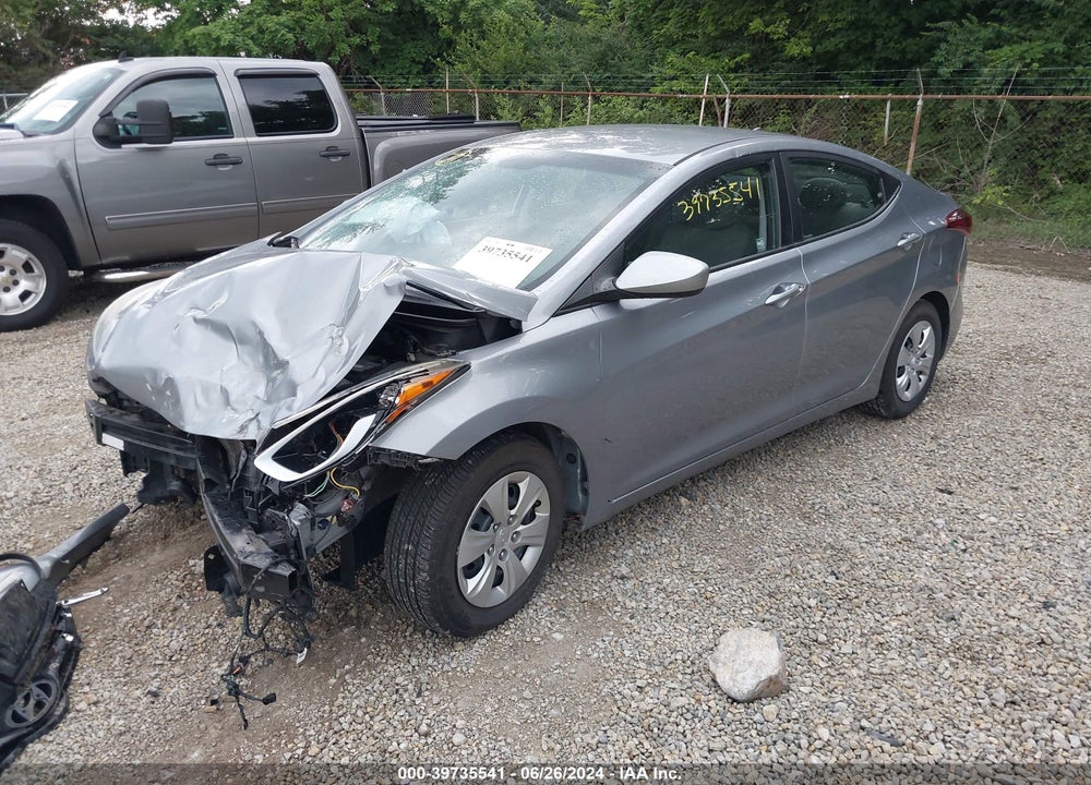 2016 HYUNDAI ELANTRA SE VIN: 5NPDH4AE9GH777060