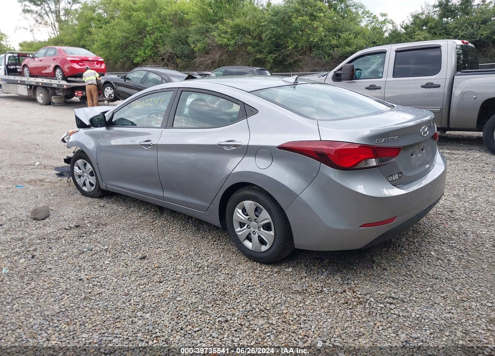 2016 HYUNDAI ELANTRA SE VIN: 5NPDH4AE9GH777060