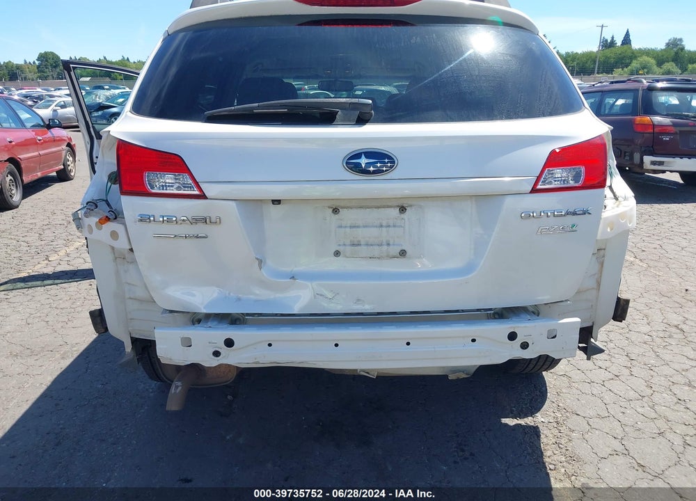 2011 SUBARU OUTBACK 2.5I LIMITED VIN: 4S4BRBKC4B3418737