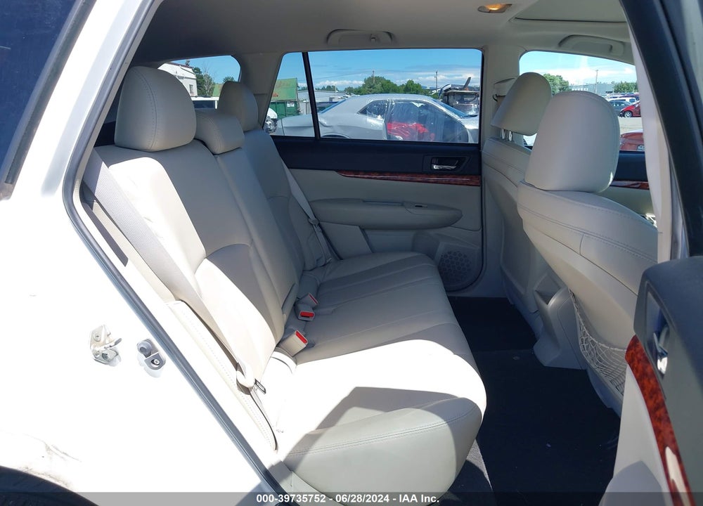 2011 SUBARU OUTBACK 2.5I LIMITED VIN: 4S4BRBKC4B3418737