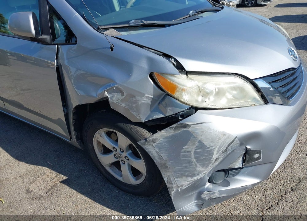 2011 TOYOTA SIENNA LE V6 VIN: 5TDKK3DC3BS173262