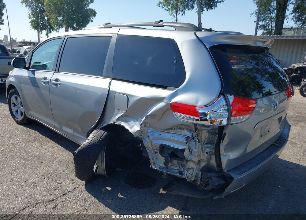 2011 TOYOTA SIENNA LE V6 VIN: 5TDKK3DC3BS173262