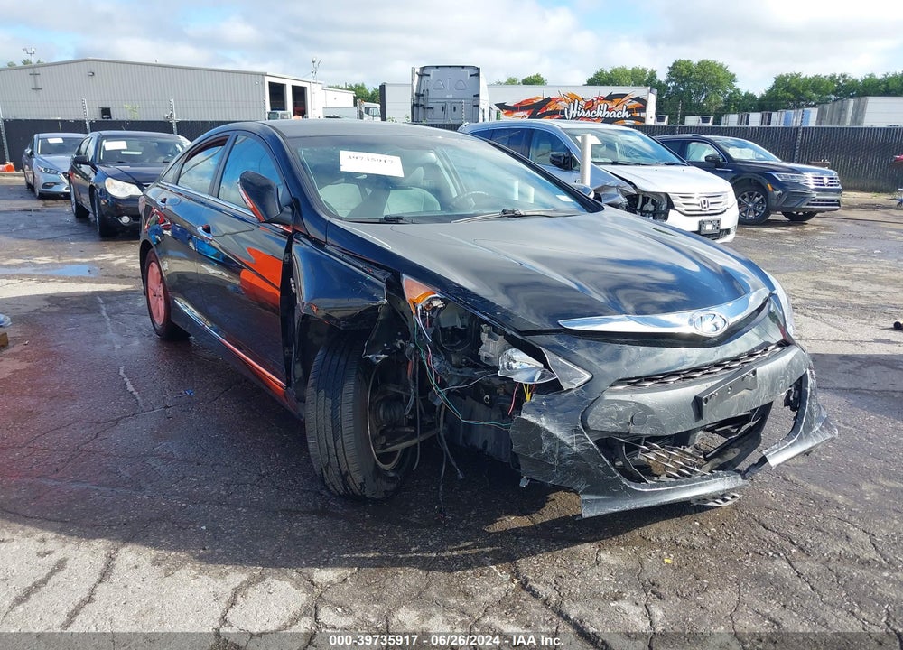 2015 HYUNDAI SONATA HYBRID VIN: KMHEC4A4XFA138990