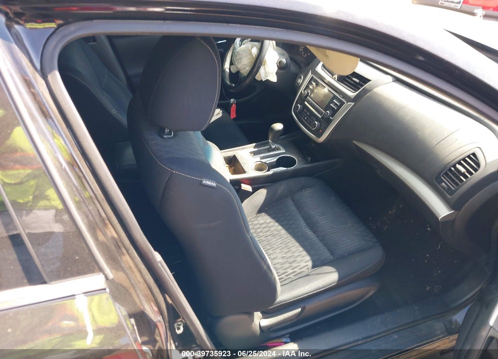 2017 NISSAN ALTIMA 2.5 SV VIN: 1N4AL3AP4HC266890