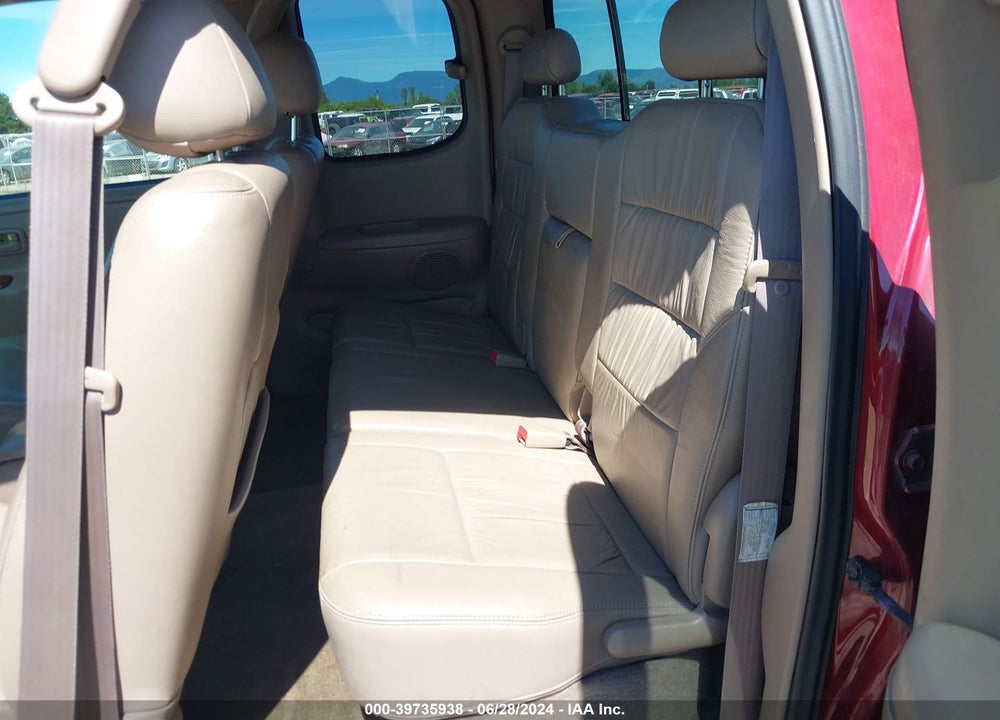 2001 TOYOTA TUNDRA LTD V8 VIN: 5TBBT48121S158433