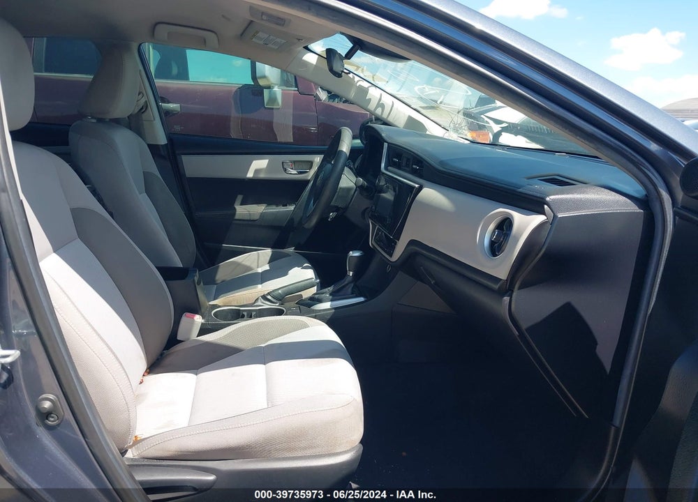 2019 TOYOTA COROLLA LE VIN: 5YFBURHE5KP943317