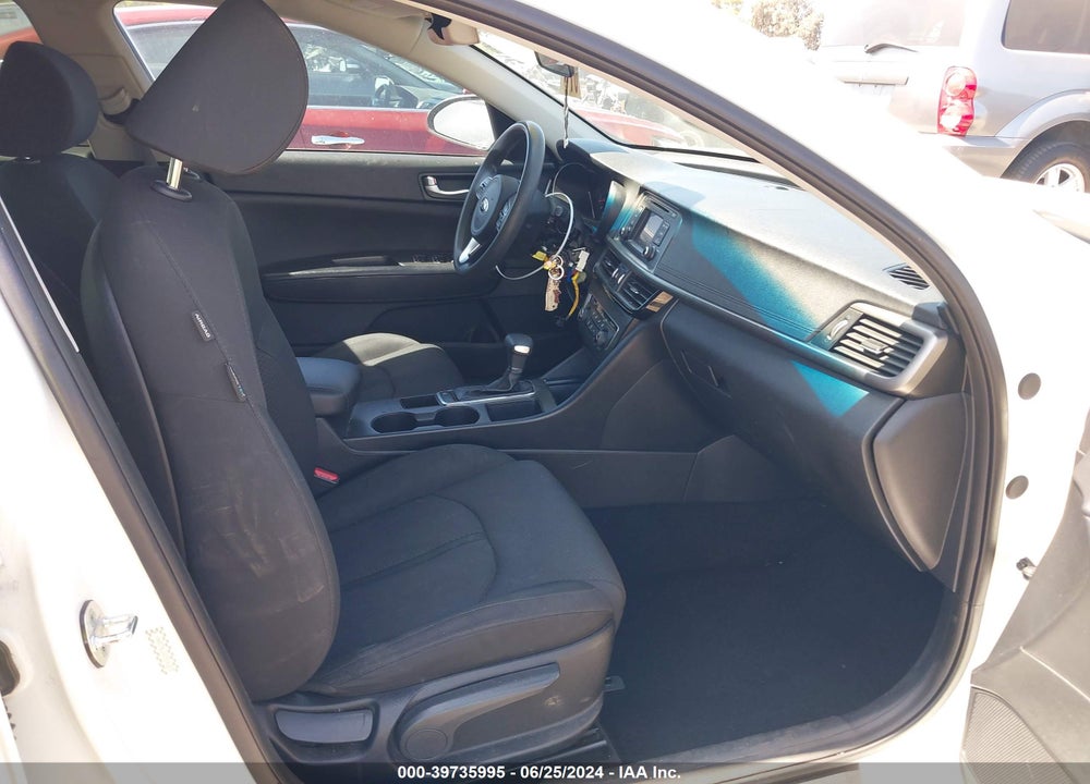 2016 KIA OPTIMA VIN: KNAGT4L34G5101877