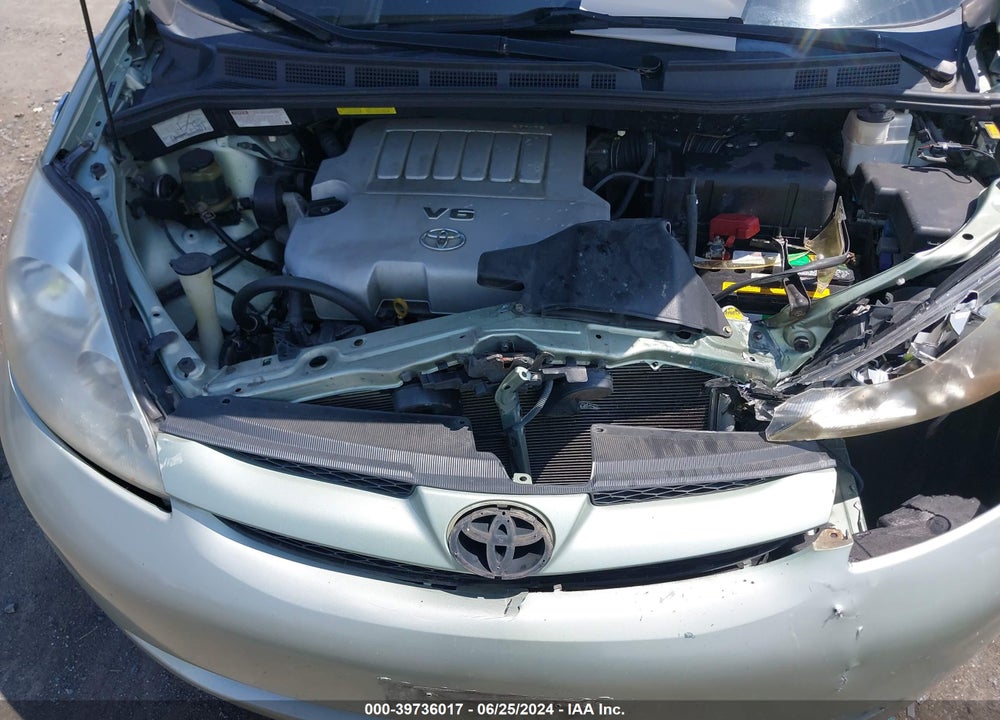 2008 TOYOTA SIENNA XLE VIN: 5TDZK22C78S120925
