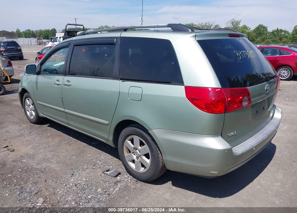 2008 TOYOTA SIENNA XLE VIN: 5TDZK22C78S120925
