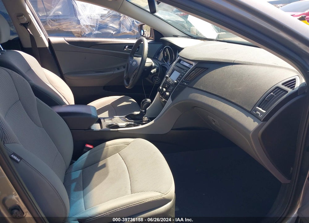 2014 HYUNDAI SONATA GLS VIN: 5NPEB4AC2EH868804