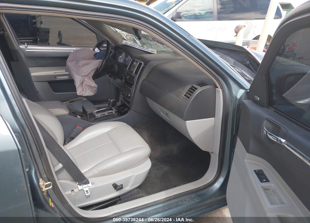 2006 CHRYSLER 300 TOURING VIN: 2C3LK53G06H114618