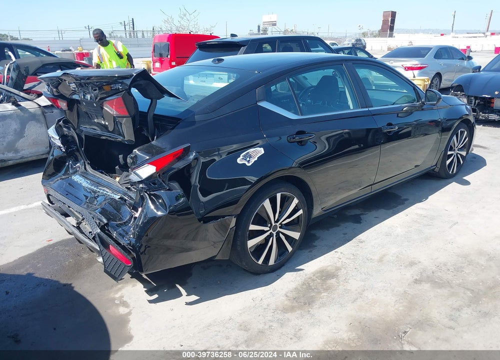 2022 NISSAN ALTIMA SR FWD VIN: 1N4BL4CVXNN368569