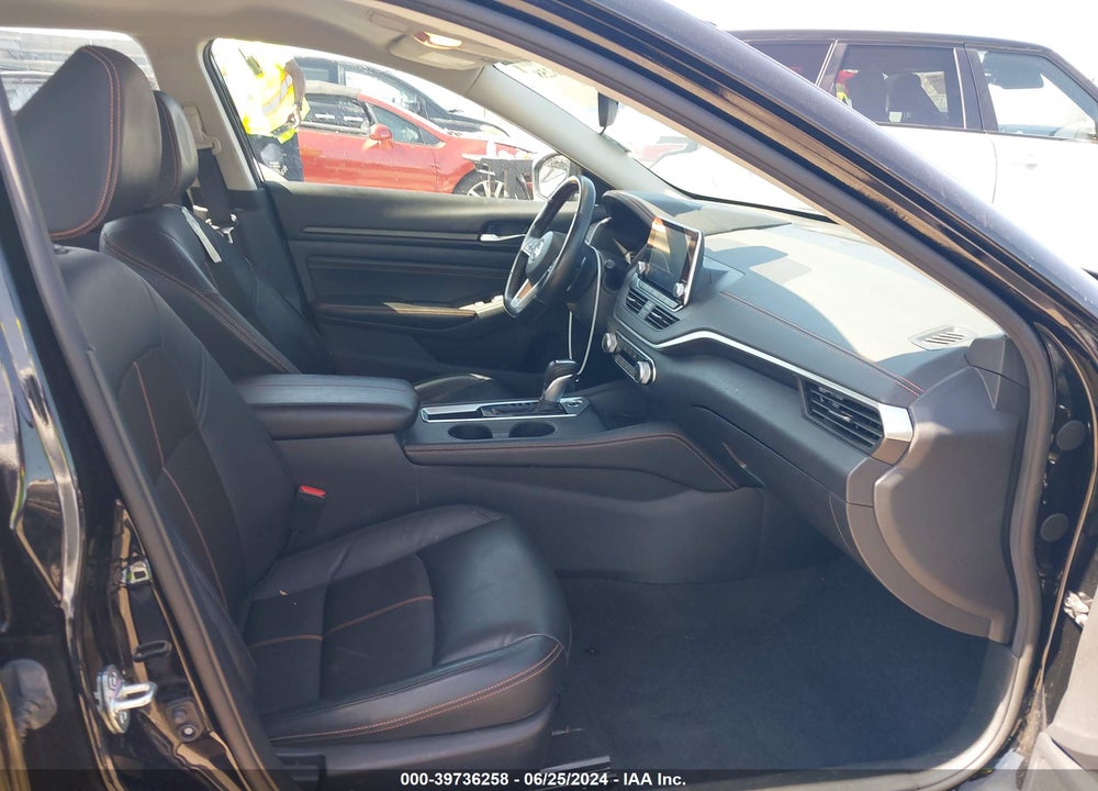 2022 NISSAN ALTIMA SR FWD VIN: 1N4BL4CVXNN368569